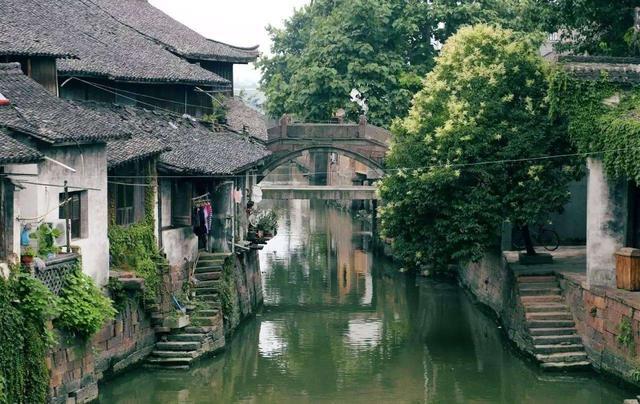 犯罪心理小说教父雷米新作《宽恕之城》震撼回归,探索宽恕的力量