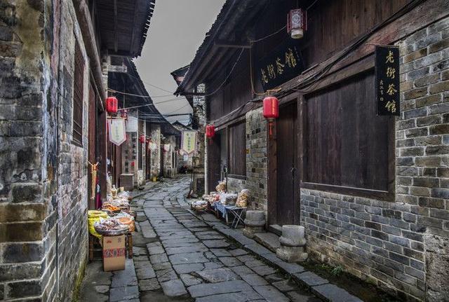因为我不合群，他们这么对我，他们把我当过同学吗？游戏画面